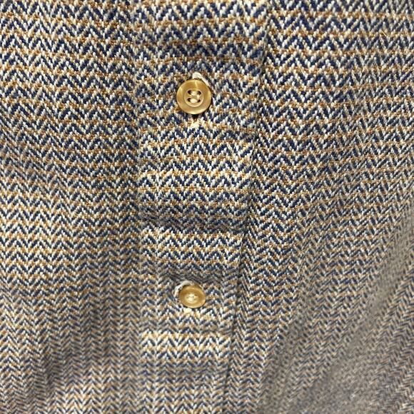 Halston Wool Blend Plaid Button Down Long Sleeve Shirt - Picture 5 of 10